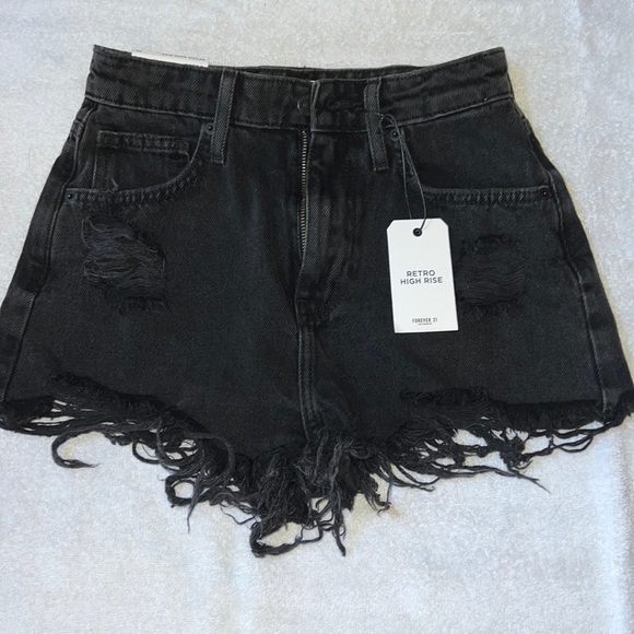 Forever 21 denim black shorts high rise - Picture 2 of 2